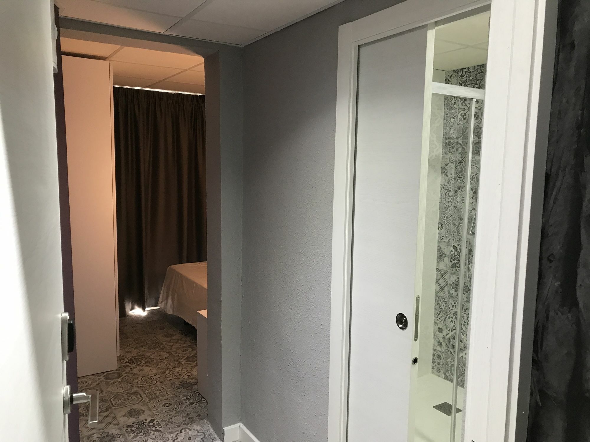 Benidorm Beach Hostel 2*